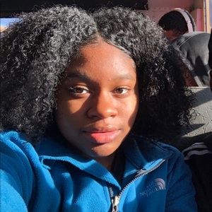 Meet your Posher, Lyndaisha